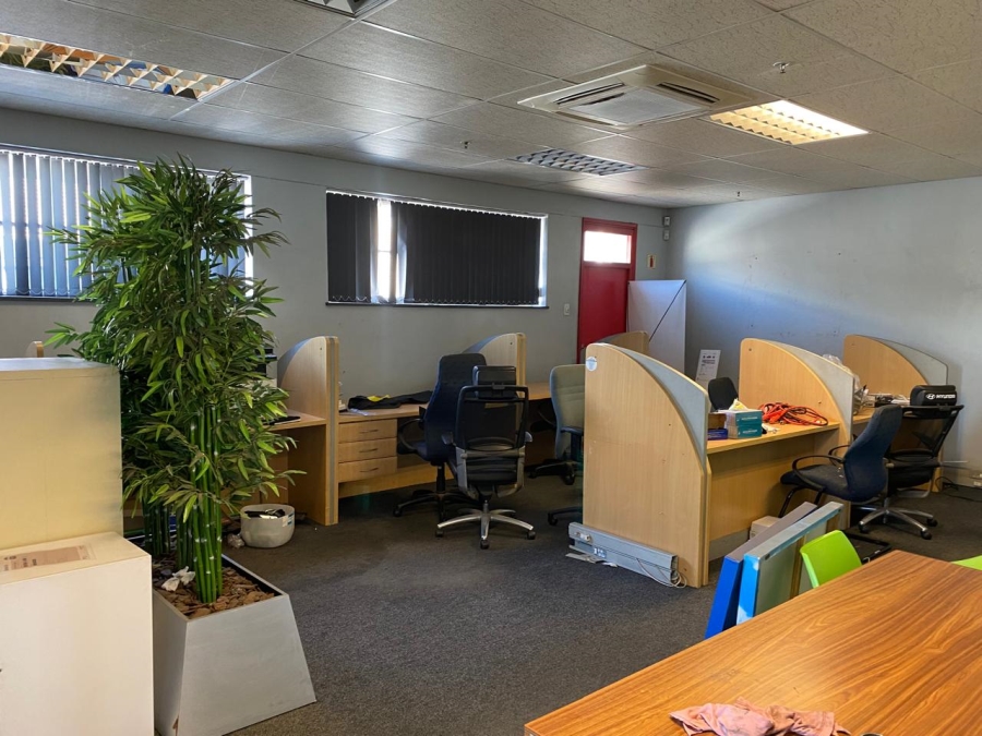 To Let commercial Property for Rent in Paarden Eiland Western Cape